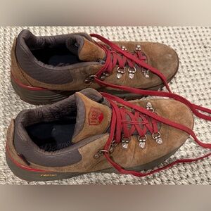 Danner Mountain 600 Low 3” Hiking Boots – Women’s 9.5 • Brown/Red • Vibram Soles